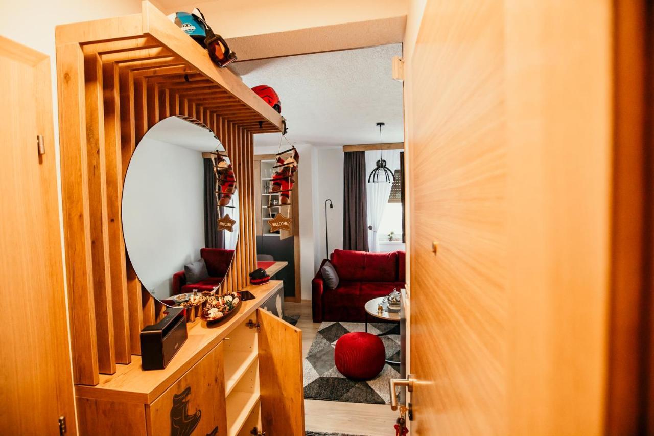 יהורינה Wolf Apartments מראה חיצוני תמונה